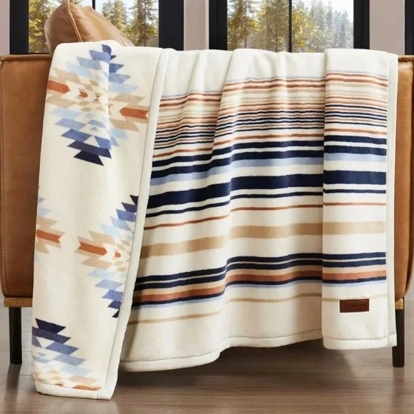 Pendleton Reversible Plush Throw Blanket 50"x70" PolyesterSuede - Savanna Stripe - Picture 1 of 5